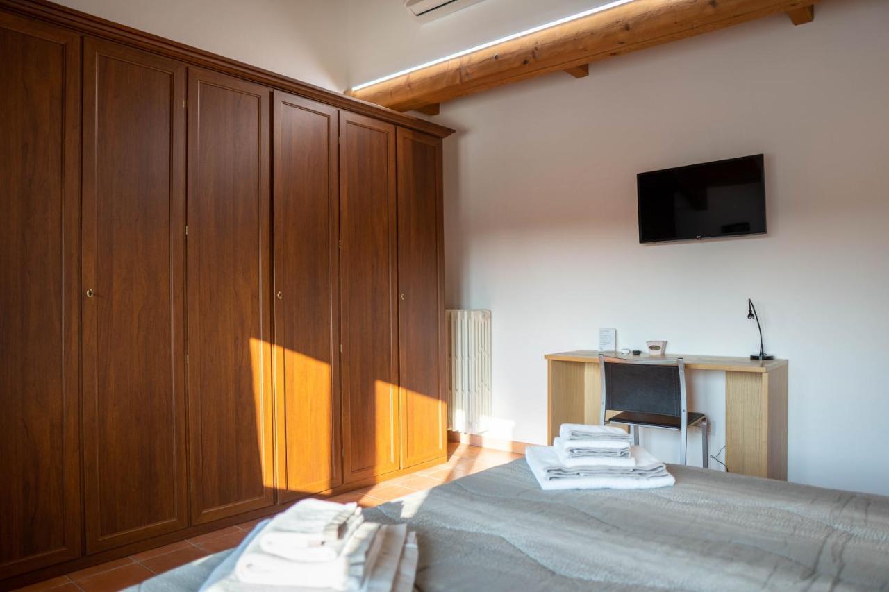 Residence Le Palme Torrazza Piemonte Exterior photo