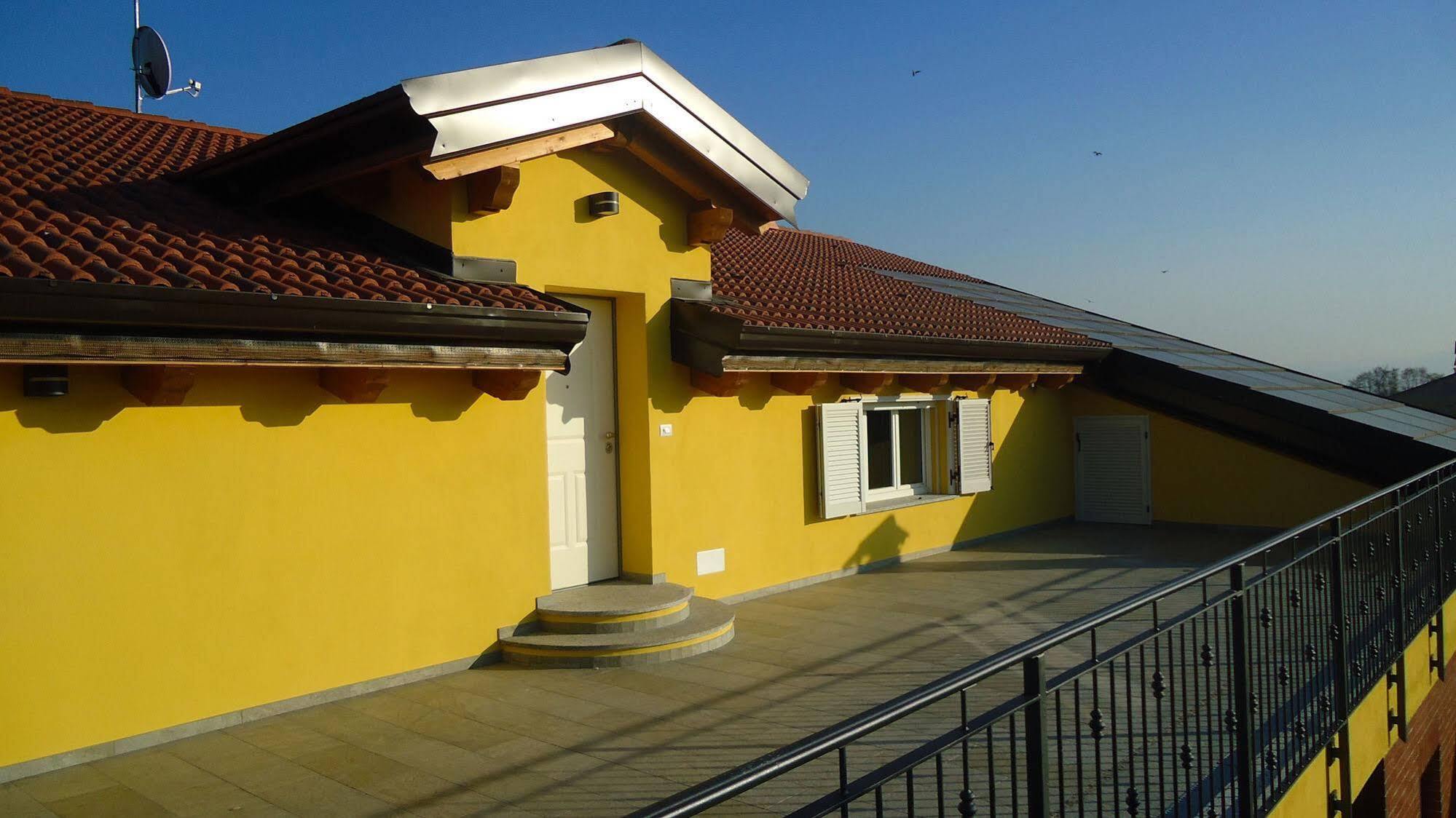 Residence Le Palme Torrazza Piemonte Exterior photo